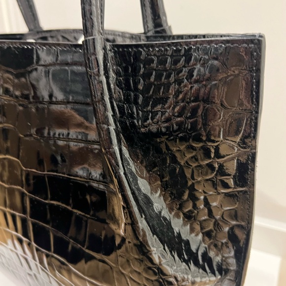 Bevini Croc embossed patent leather bag - Picture 11 of 13
